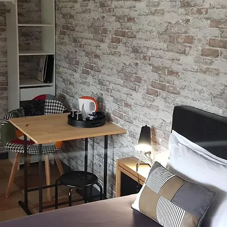 Cosy Pres Du Mans Avec Jardin, Piscine Et Parking, Ideal Pour 4 Pers. - Fr-1-410-388 컨트리하우스 Changé