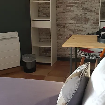 Cosy Pres Du Mans Avec Jardin, Piscine Et Parking, Ideal Pour 4 Pers. - Fr-1-410-388