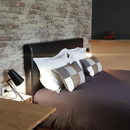 Cosy Pres Du Mans Avec Jardin, Piscine Et Parking, Ideal Pour 4 Pers. - Fr-1-410-388 컨트리하우스 Changé
