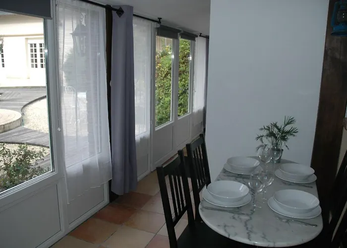 Cosy Près Du Mans Avec Jardin, Piscine Et Parking, Idéal Pour 4 Pers. - Fr-1-410-388 Casa vacanze Changé