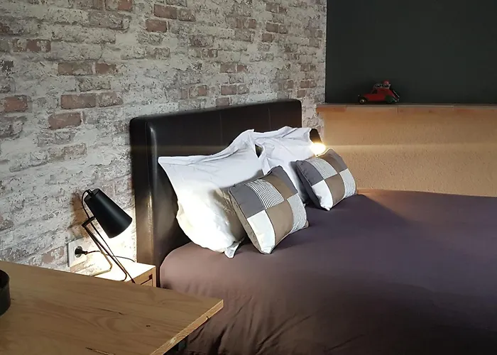 Cosy Près Du Mans Avec Jardin, Piscine Et Parking, Idéal Pour 4 Pers. - Fr-1-410-388 Casa vacanze Changé